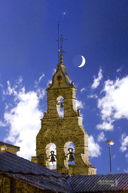 Torre de la Iglesia de Santibanez de la Isla. Leon.jpg